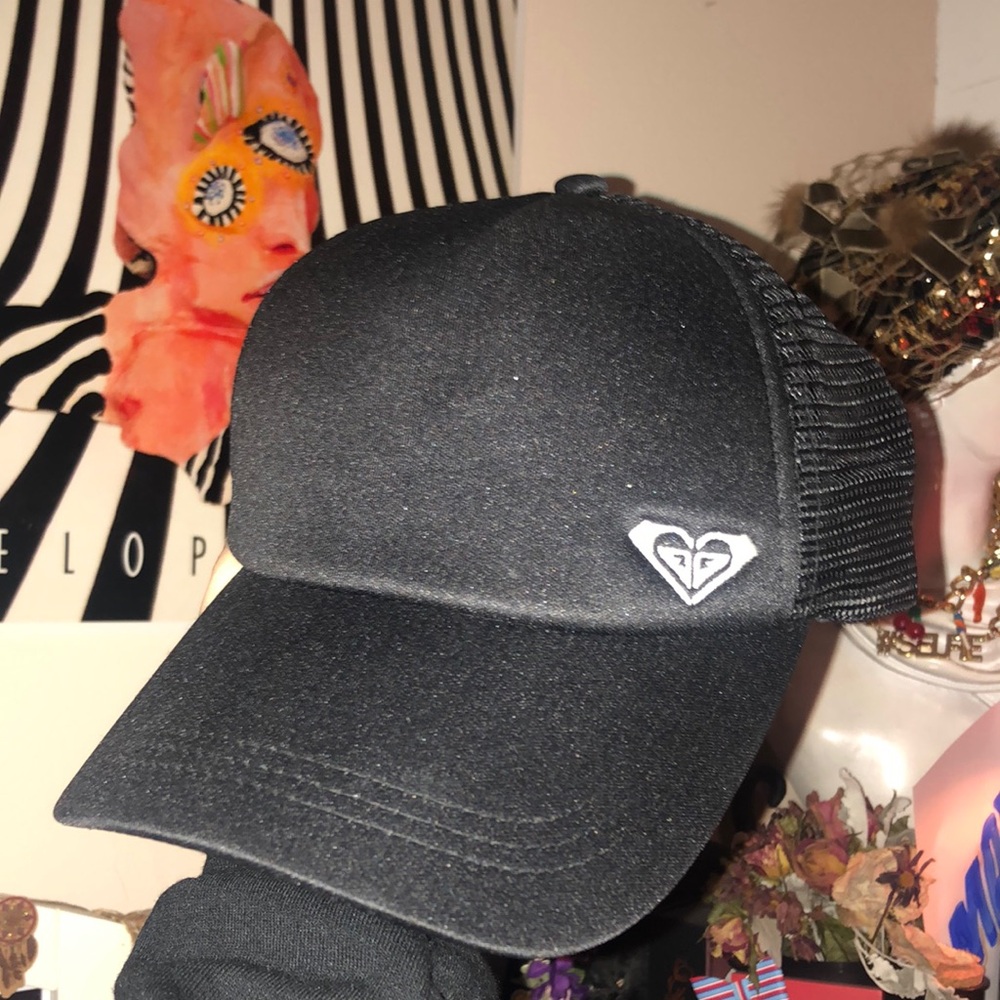 Roxy Black Mesh Cap